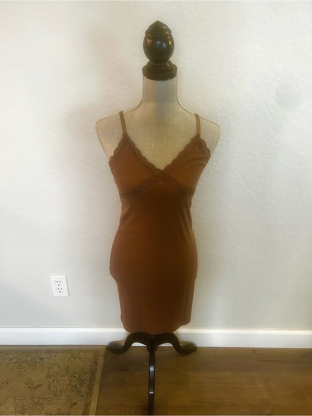 Y2K Ambiance Brown Lace-Trim Slip Chemise with Spaghetti Straps